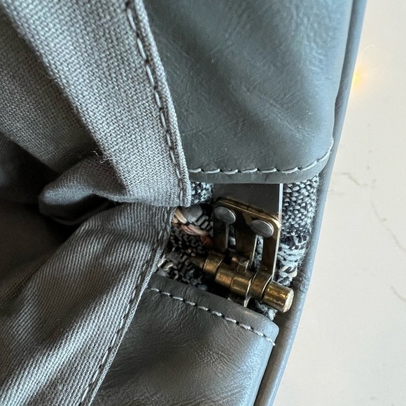 Vintage Annie of California Textile Wristlet Clutch with Hinge Closure - Picture 10 of 16